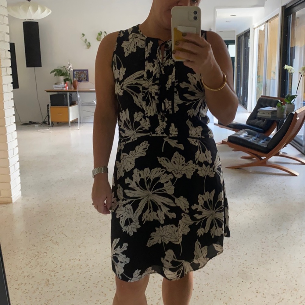 Banana republic dress with side hidden zipper